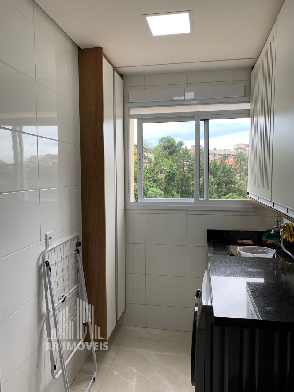 Apartamento à venda com 2 quartos, 60m² - Foto 4