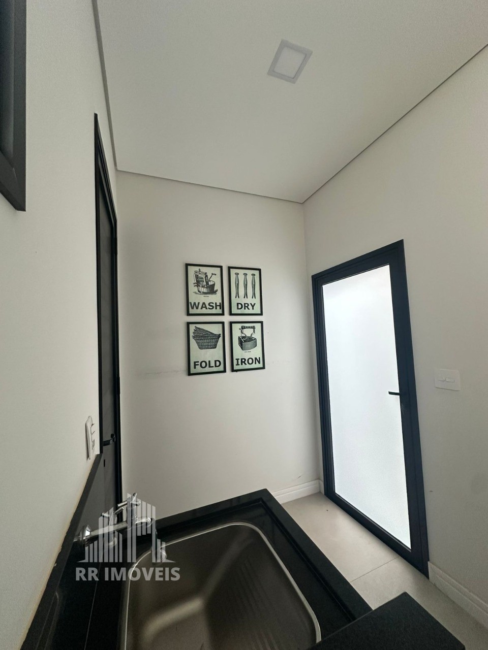 Casa à venda com 3 quartos, 188m² - Foto 14