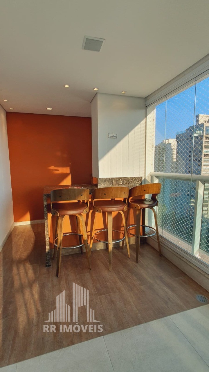 Apartamento para alugar com 3 quartos, 243m² - Foto 3