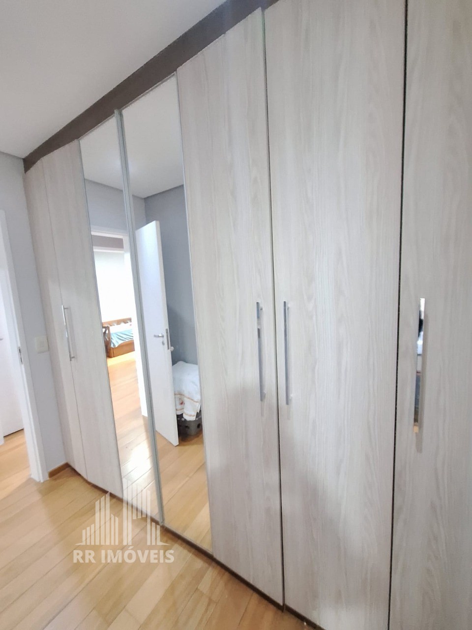 Apartamento à venda com 3 quartos, 94m² - Foto 12