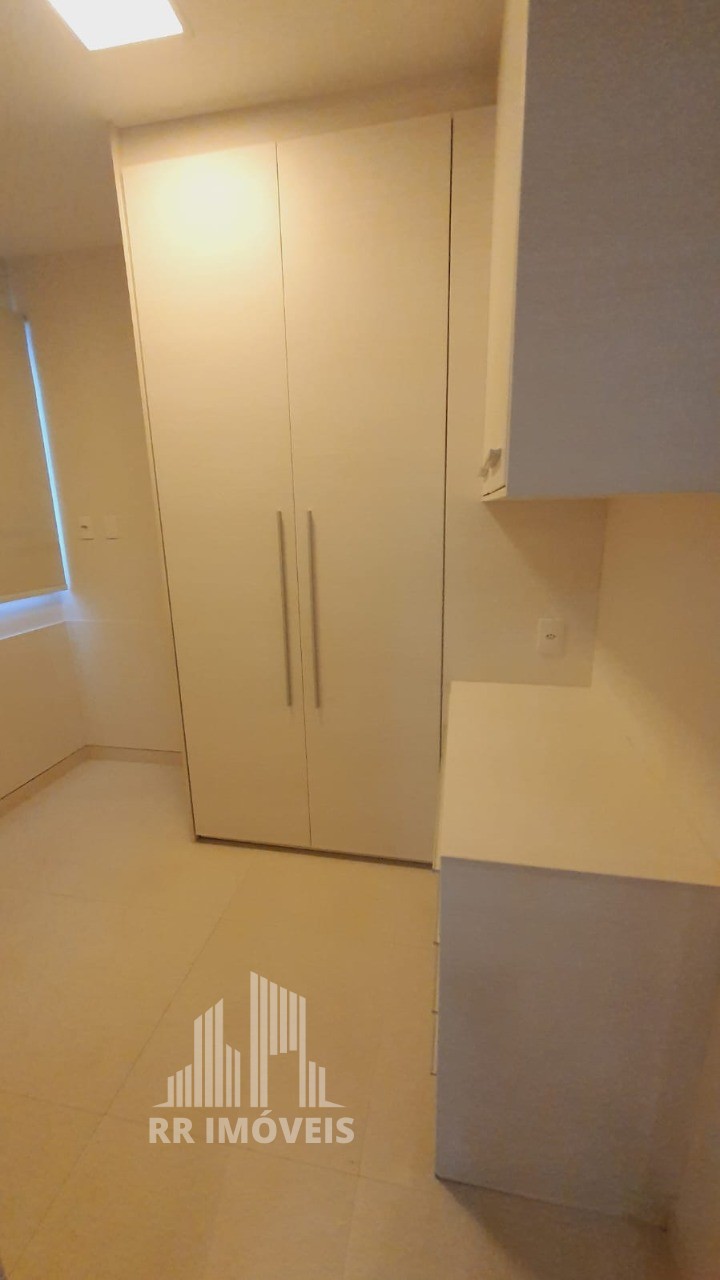 Apartamento para alugar com 3 quartos, 243m² - Foto 20