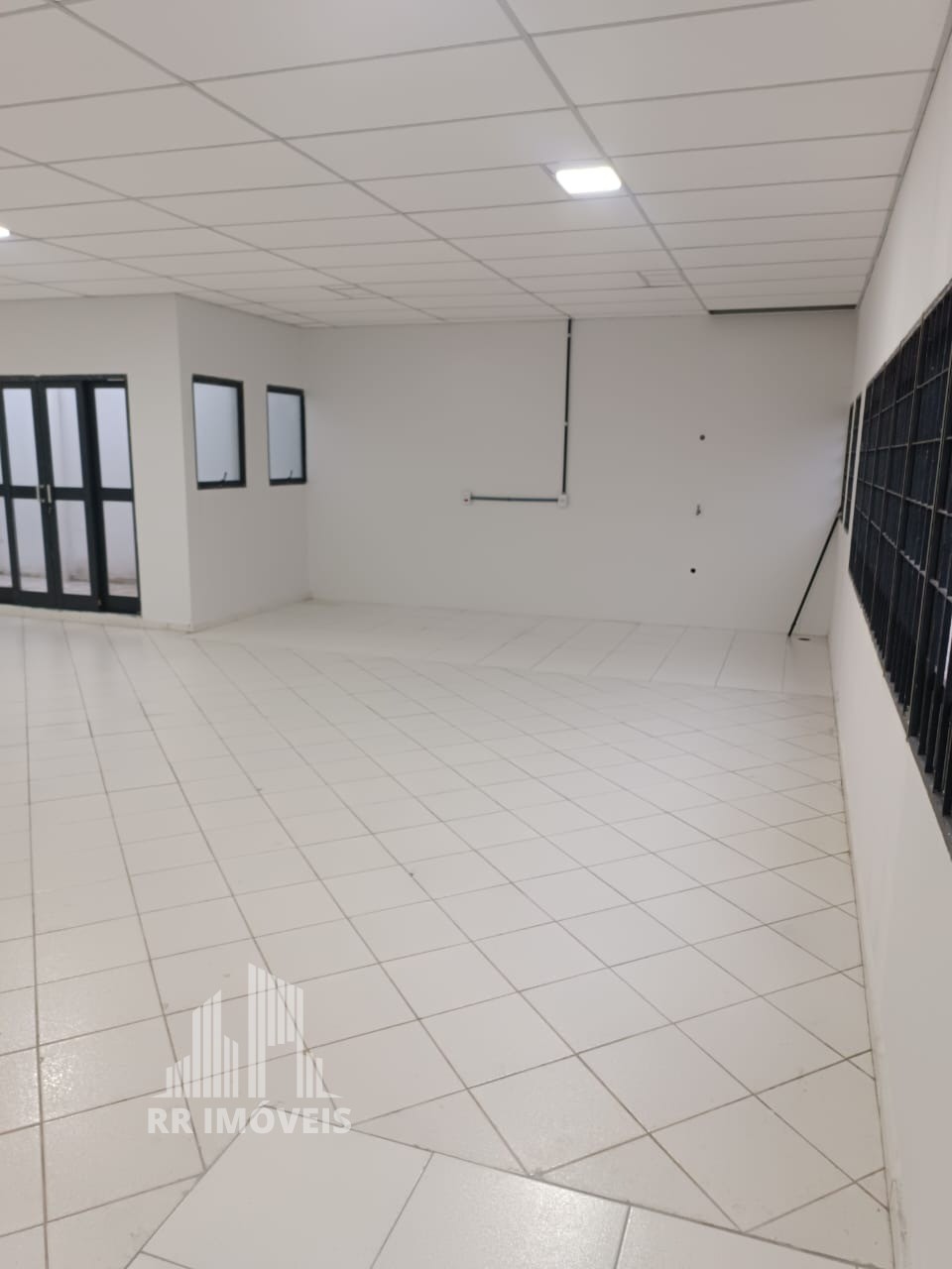 Depósito-Galpão-Armazém para alugar, 665m² - Foto 4