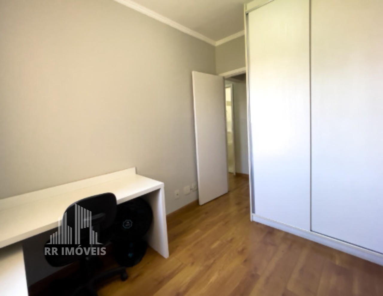 Apartamento à venda com 3 quartos, 85m² - Foto 14