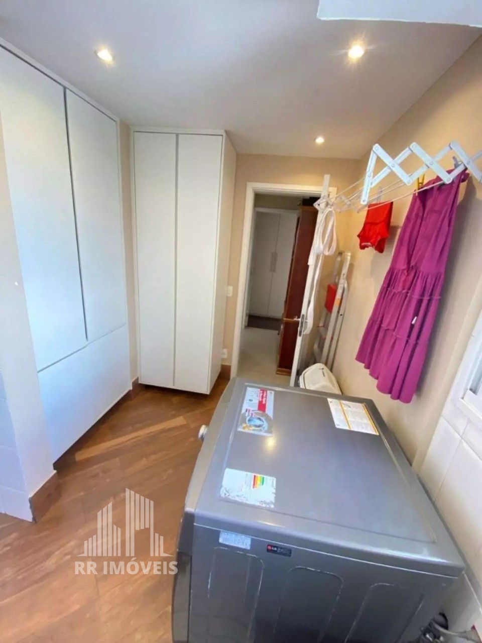 Apartamento à venda com 3 quartos, 170m² - Foto 6