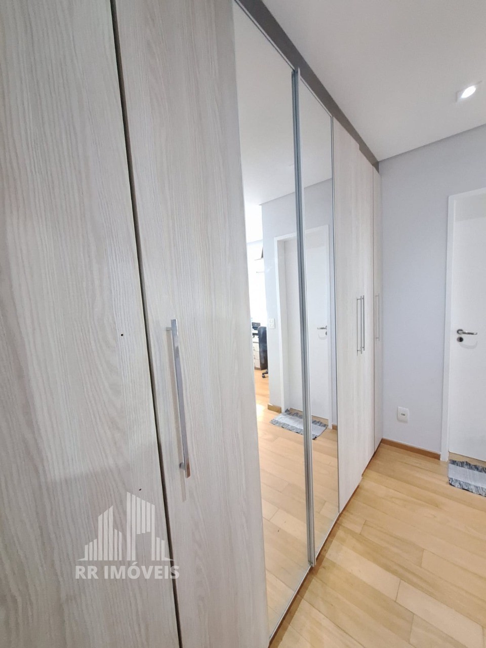 Apartamento à venda com 3 quartos, 94m² - Foto 13