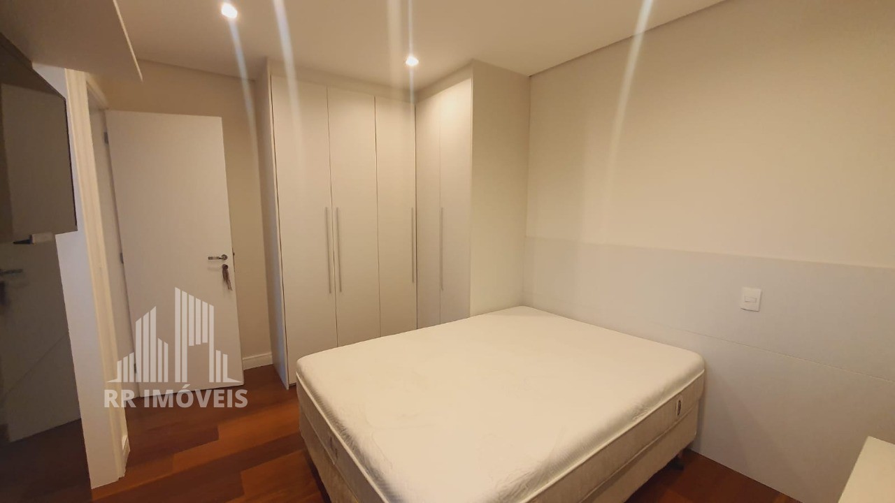 Apartamento para alugar com 3 quartos, 243m² - Foto 33