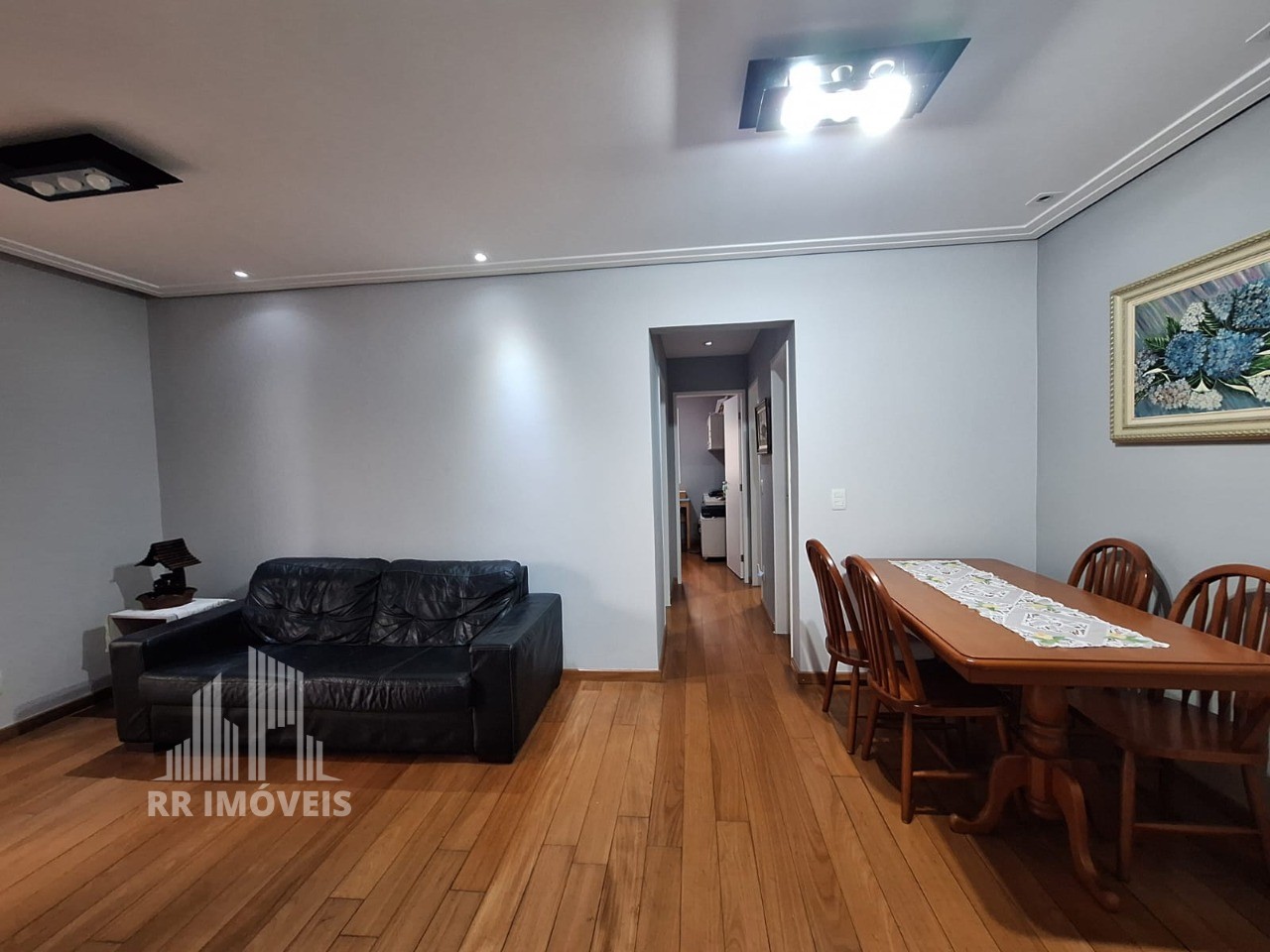 Apartamento à venda com 3 quartos, 94m² - Foto 9