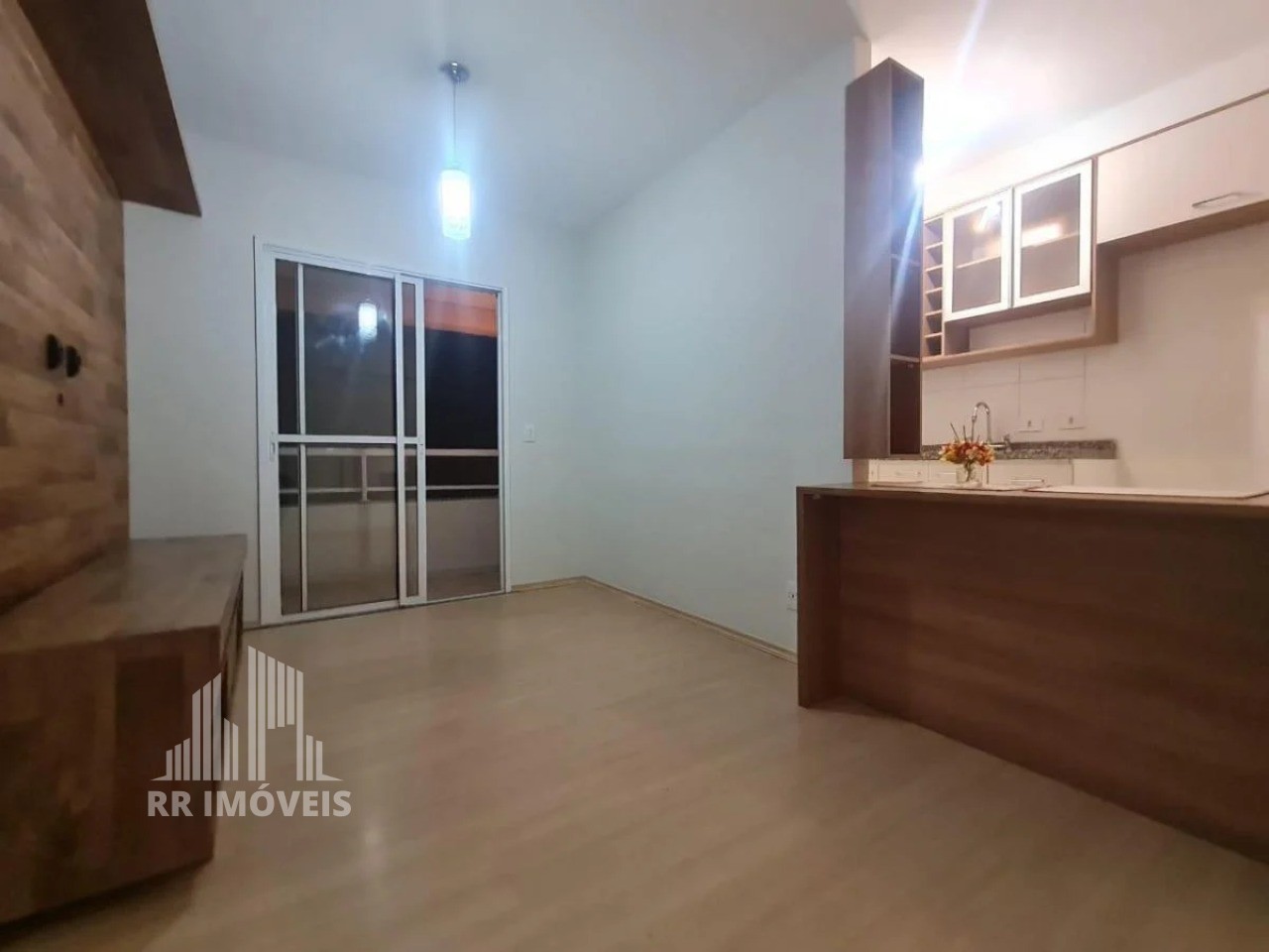 Apartamento para alugar com 2 quartos, 60m² - Foto 3