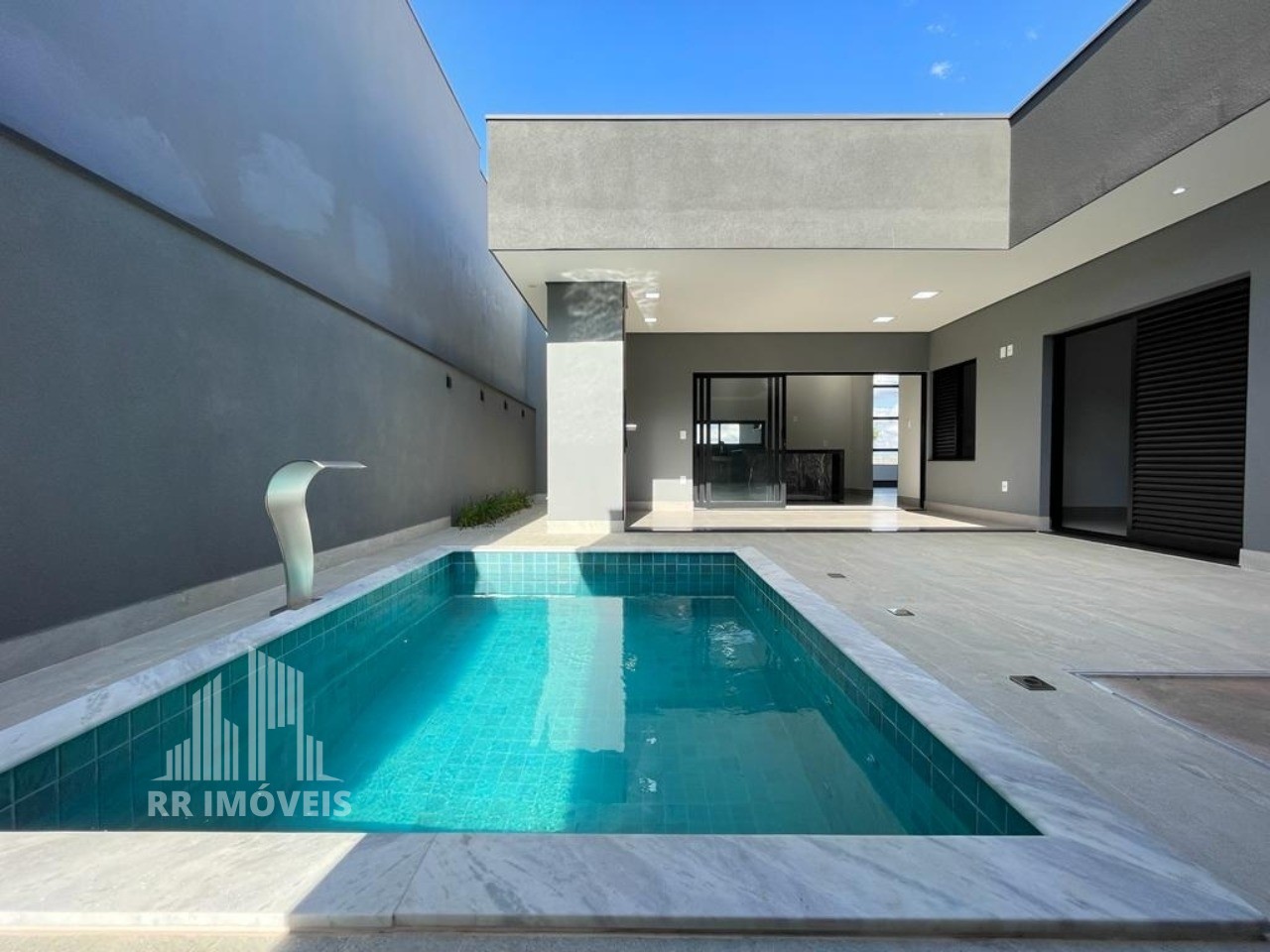 Casa, 3 quartos, 211 m² - Foto 2
