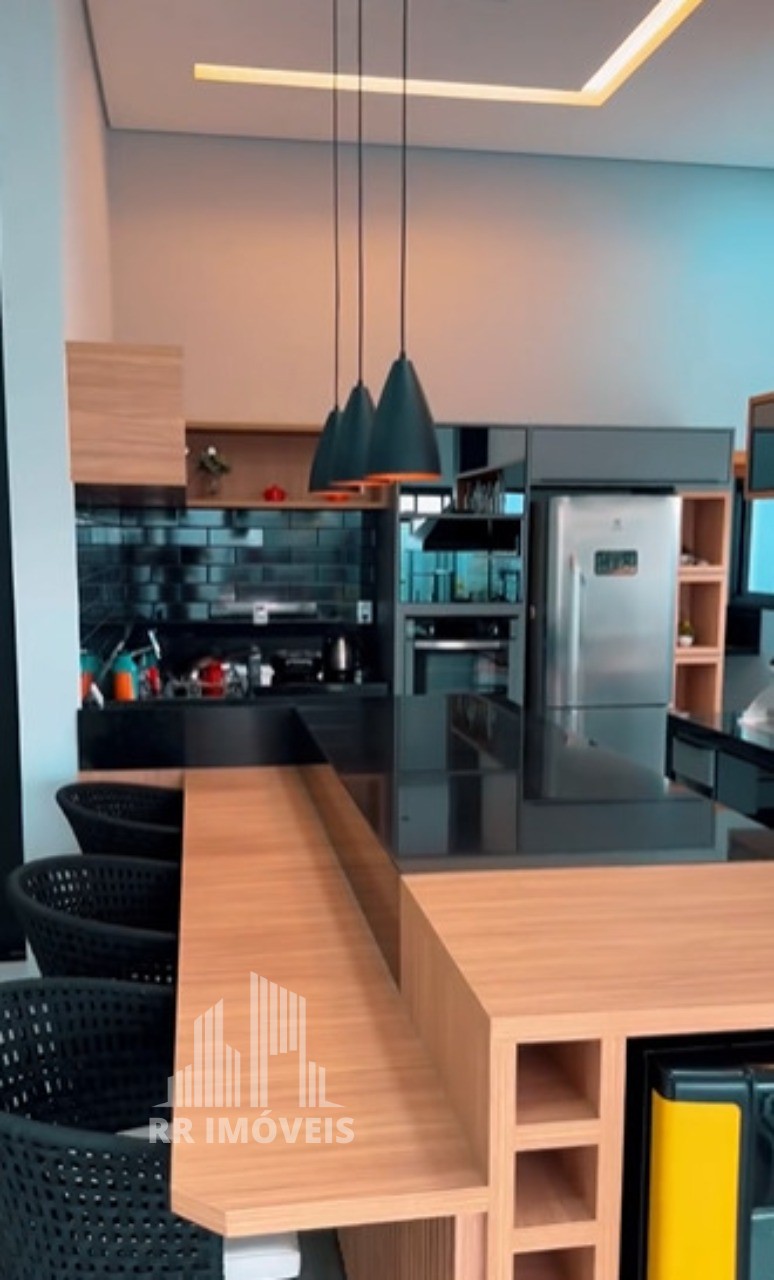 Casa, 3 quartos, 180 m² - Foto 1