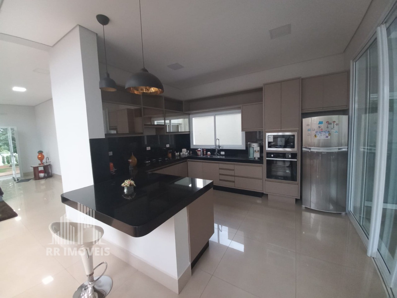 Casa, 4 quartos, 438 m² - Foto 1