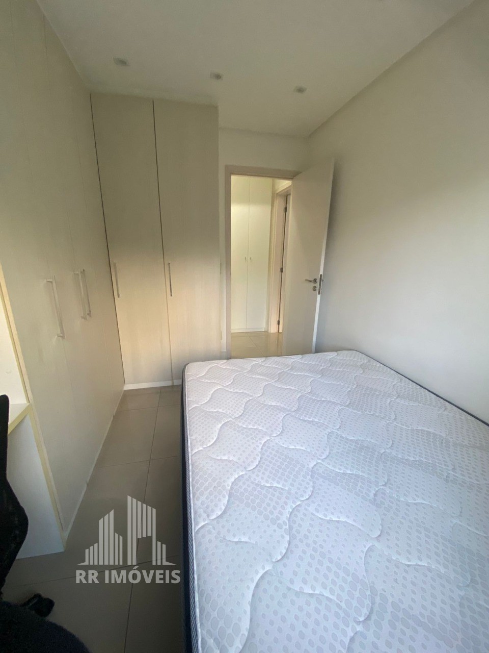 Apartamento para alugar com 2 quartos, 68m² - Foto 12