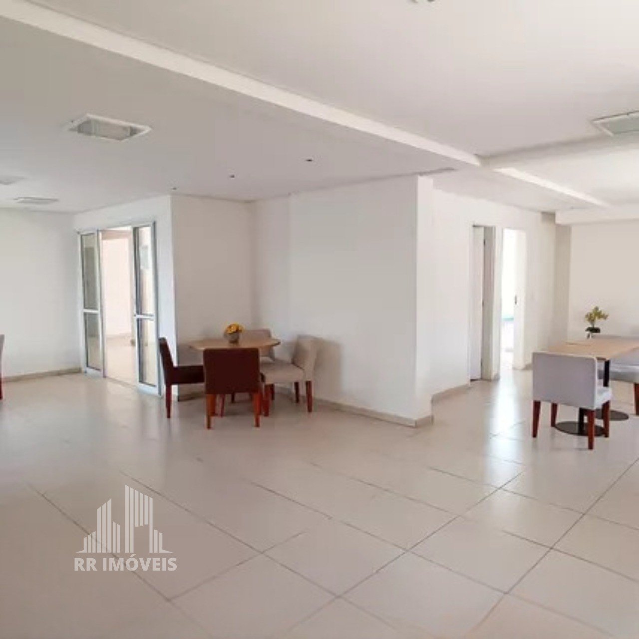 Apartamento à venda com 2 quartos, 55m² - Foto 31