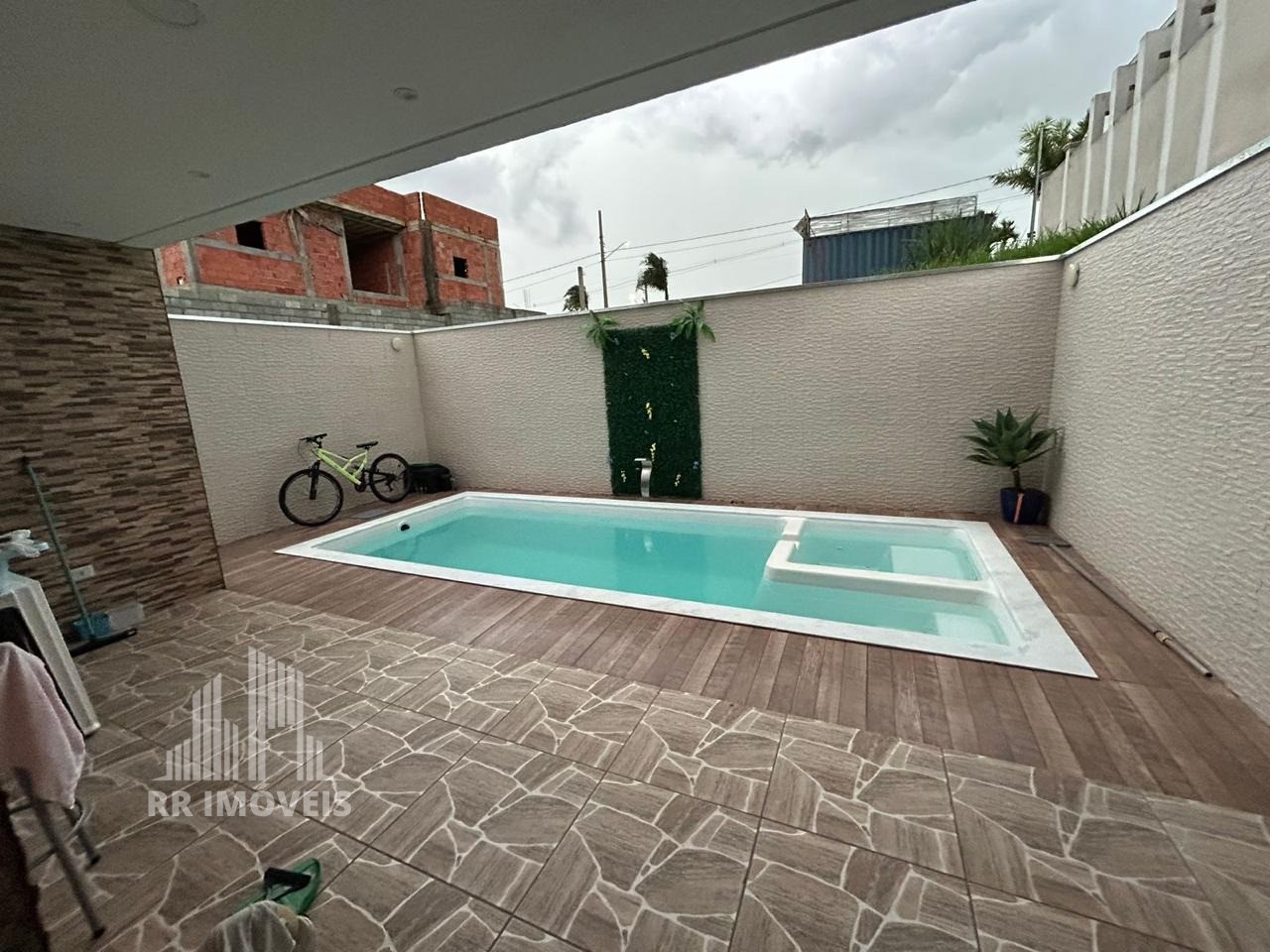 Casa à venda com 3 quartos, 133m² - Foto 3