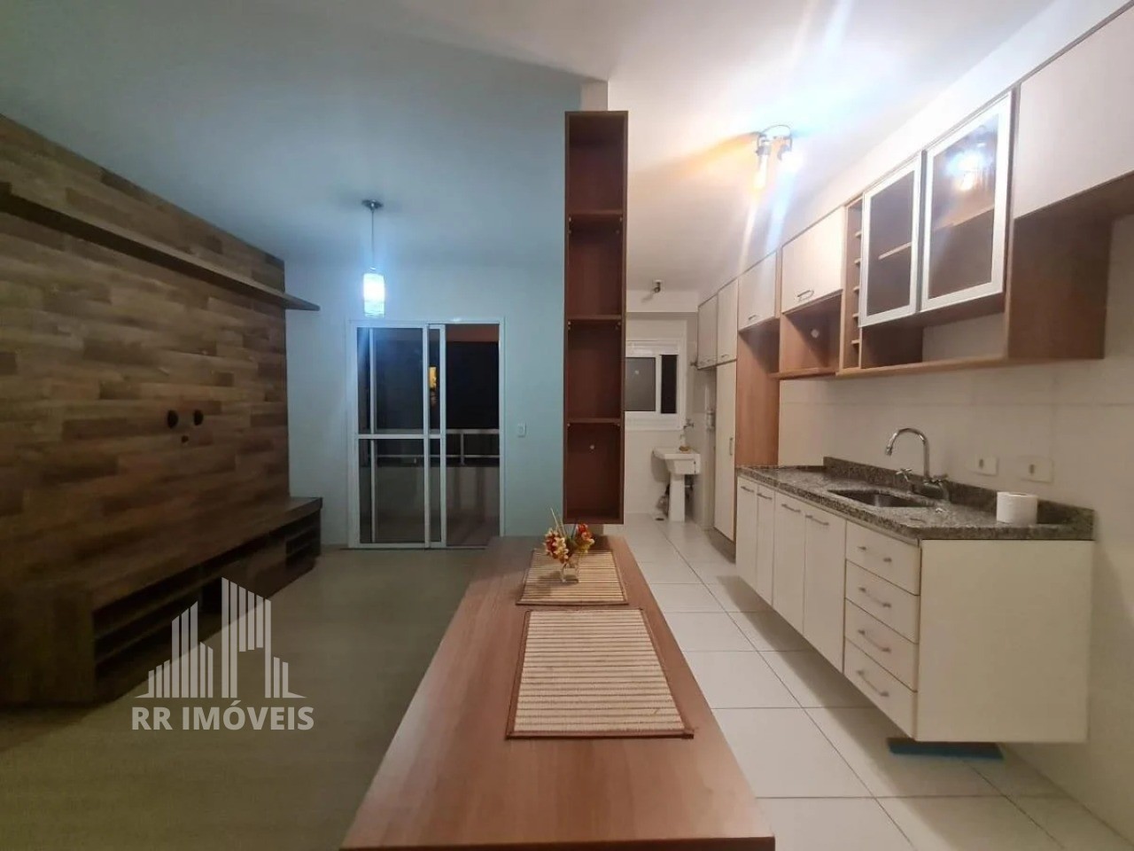 Apartamento para alugar com 2 quartos, 60m² - Foto 1