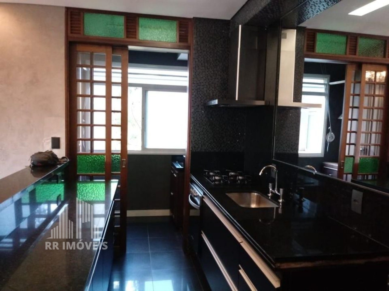 Apartamento à venda com 2 quartos, 100m² - Foto 5