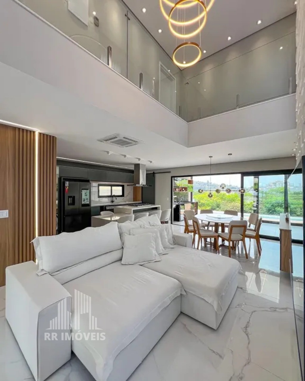 Casa, 3 quartos, 245 m² - Foto 3