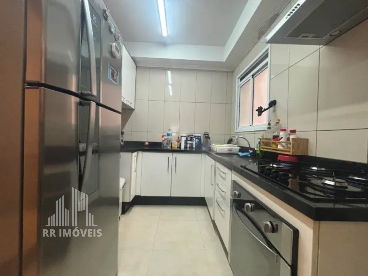 Apartamento à venda com 3 quartos, 85m² - Foto 4