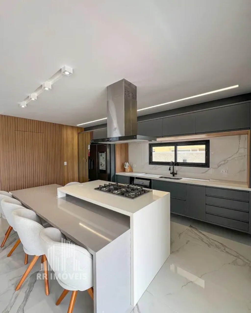 Casa, 3 quartos, 245 m² - Foto 5
