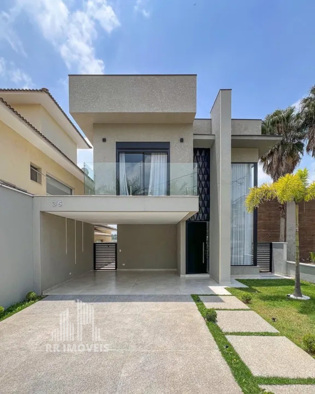 Casa, 3 quartos, 245 m² - Foto 1