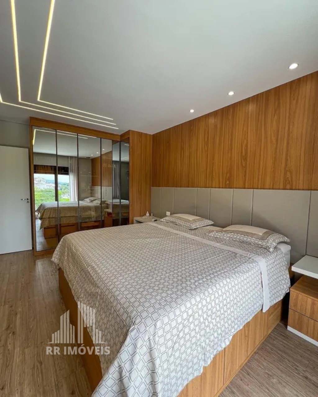 Casa, 3 quartos, 245 m² - Foto 14