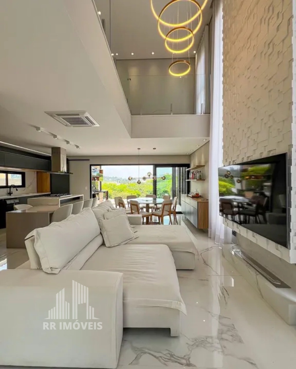 Casa, 3 quartos, 245 m² - Foto 2