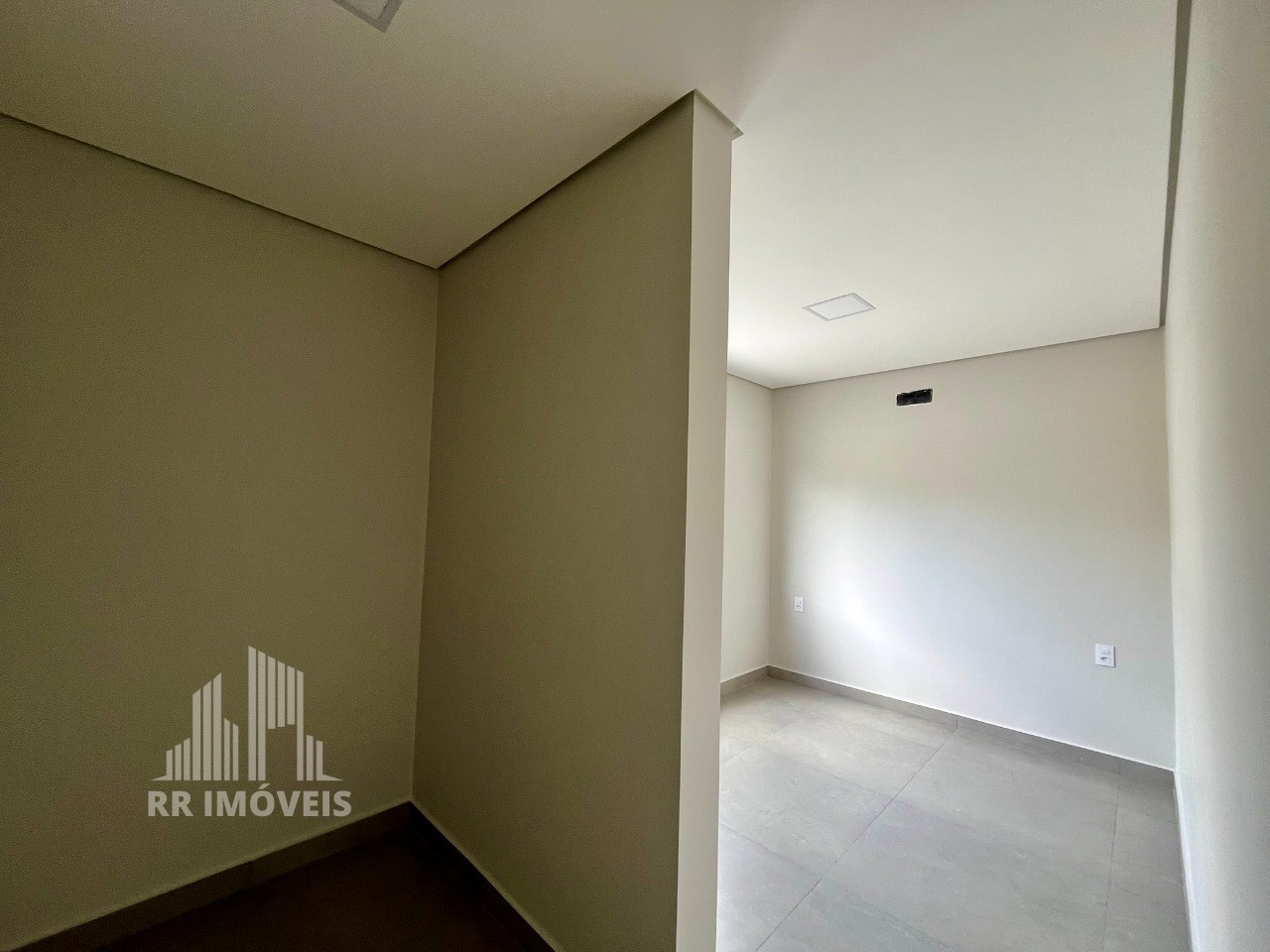 Casa, 4 quartos, 270 m² - Foto 25