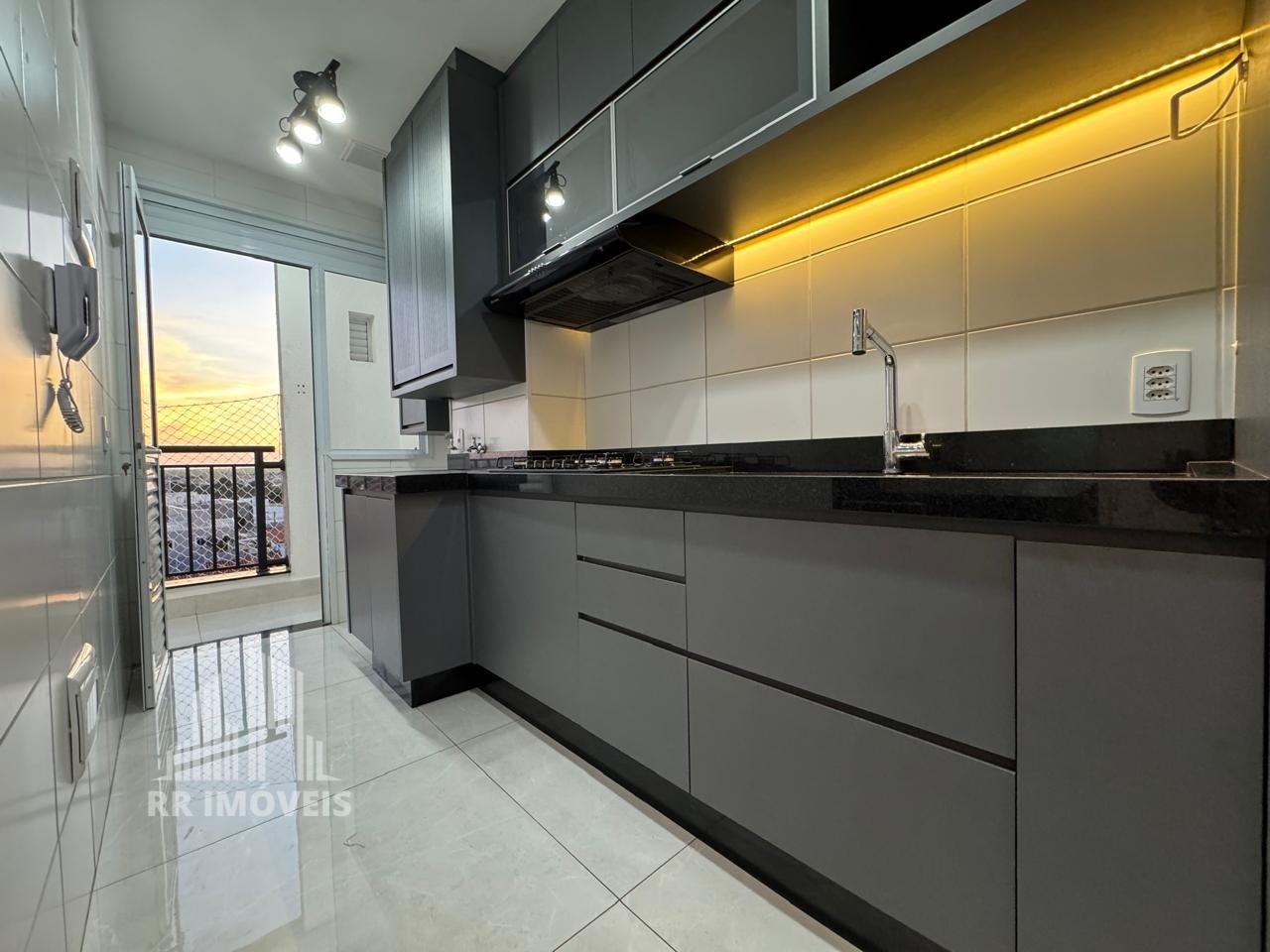 Apartamento, 2 quartos, 57 m² - Foto 1