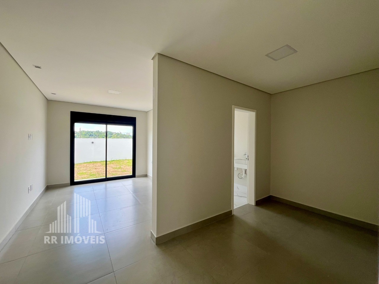 Casa, 4 quartos, 270 m² - Foto 21