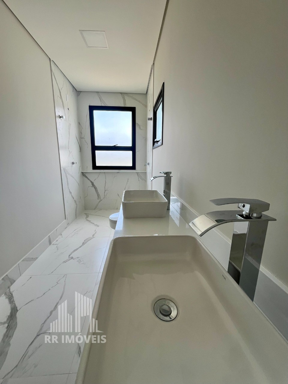 Casa, 4 quartos, 270 m² - Foto 19