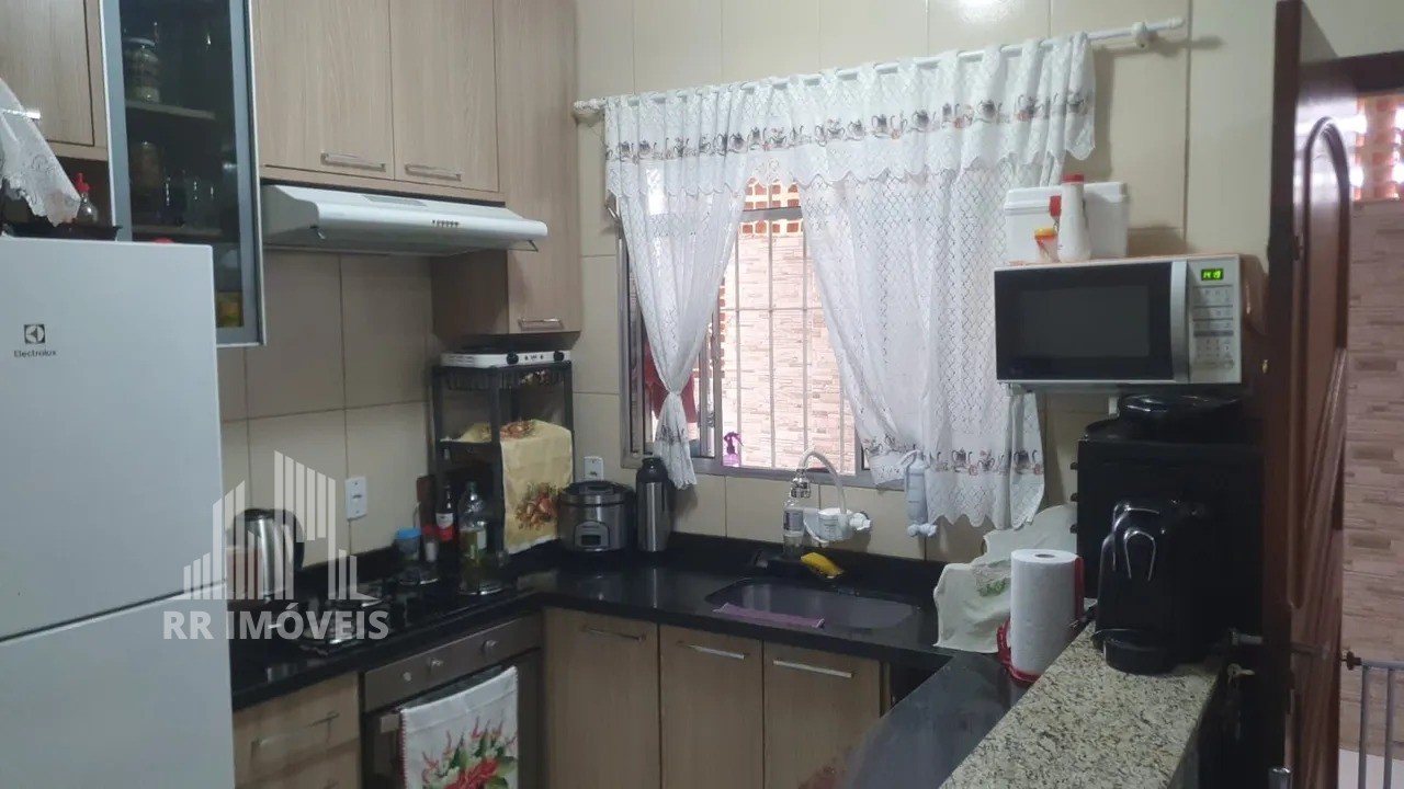 Casa, 2 quartos, 300 m² - Foto 1