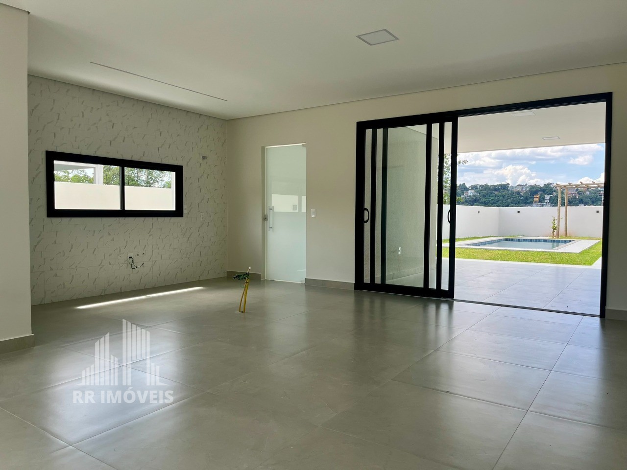 Casa, 4 quartos, 270 m² - Foto 3