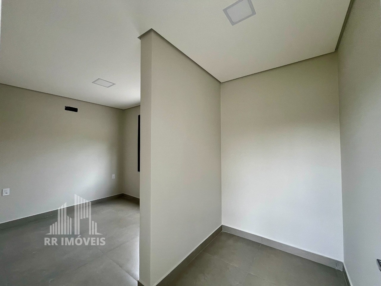 Casa, 4 quartos, 270 m² - Foto 23