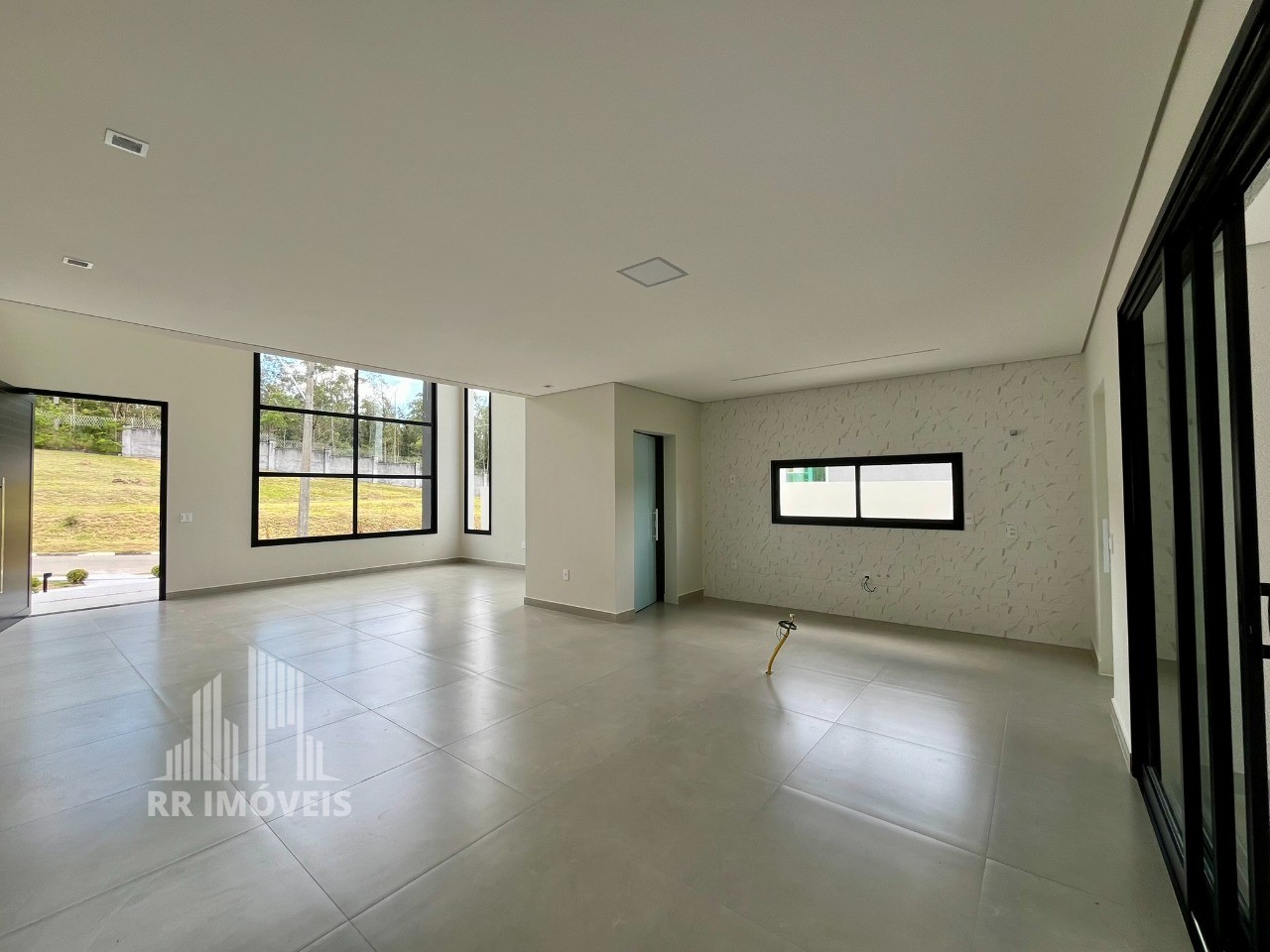 Casa, 4 quartos, 270 m² - Foto 27
