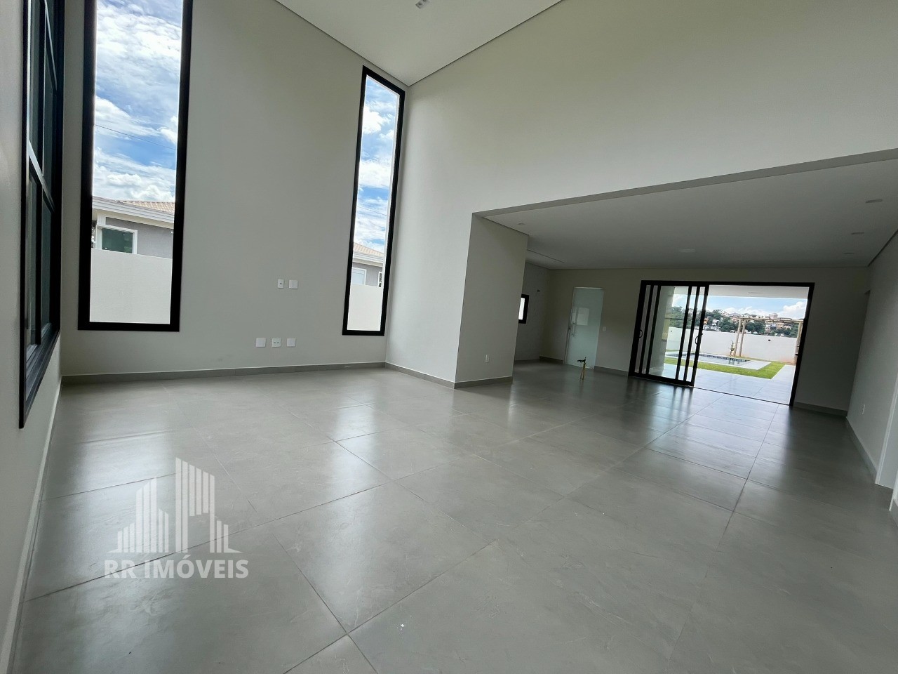 Casa, 4 quartos, 270 m² - Foto 33