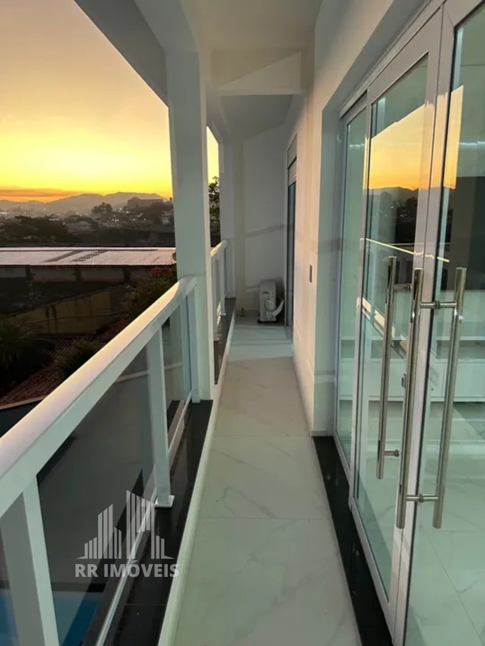 Casa, 3 quartos, 220 m² - Foto 11