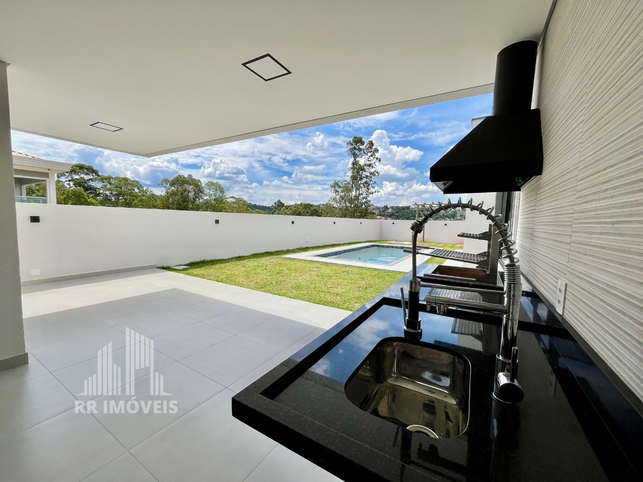 Casa, 4 quartos, 270 m² - Foto 4