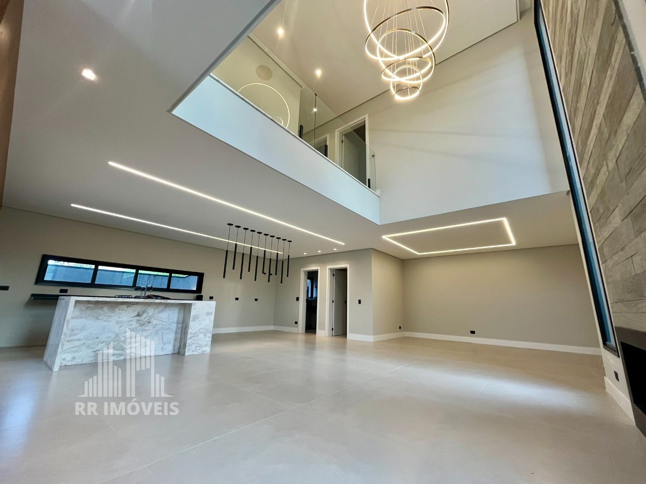 Casa, 3 quartos, 335 m² - Foto 2