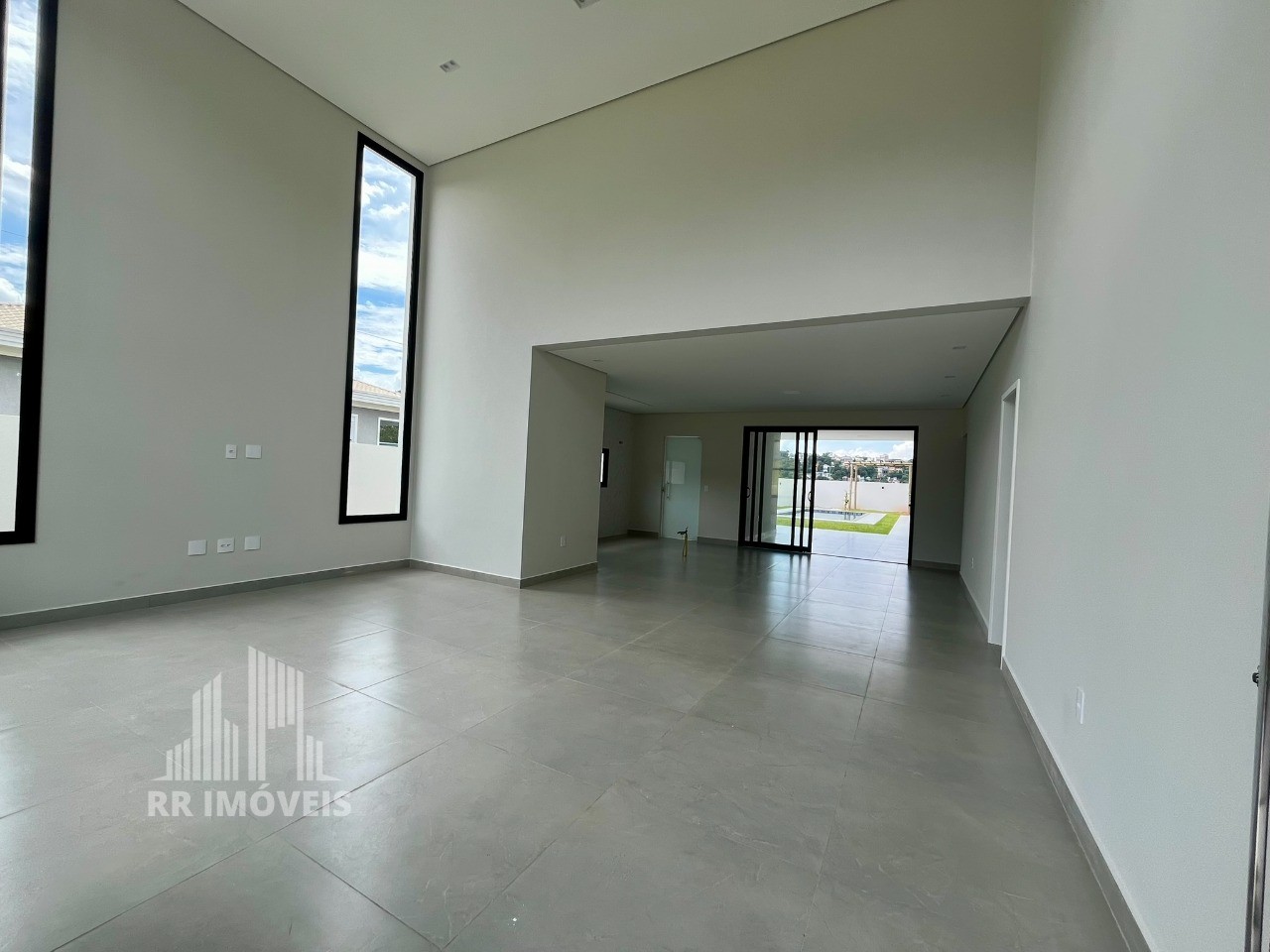 Casa, 4 quartos, 270 m² - Foto 34