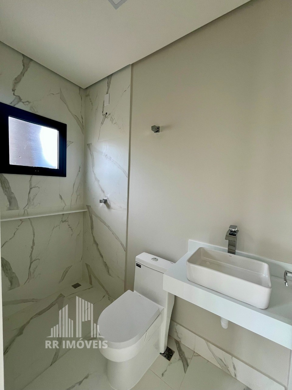 Casa, 4 quartos, 270 m² - Foto 26