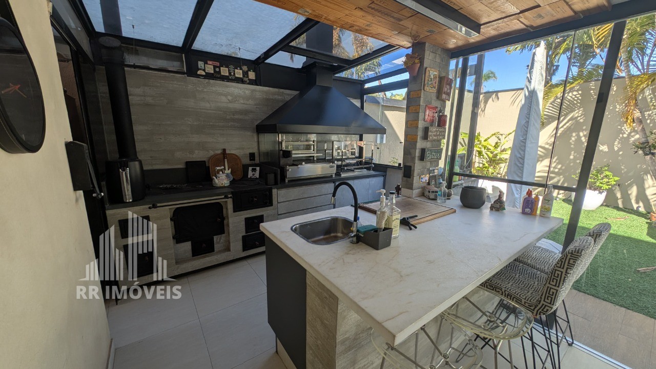 Casa, 4 quartos, 320 m² - Foto 4