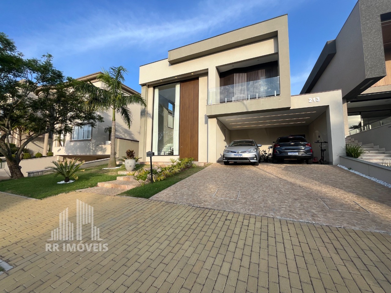 Casa, 4 quartos, 349 m² - Foto 2