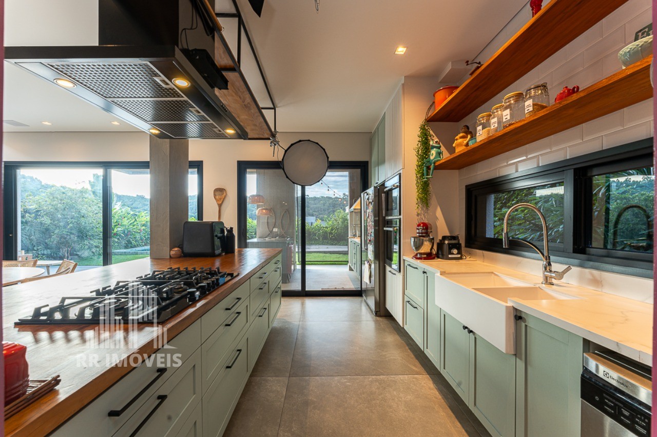 Casa, 4 quartos, 380 m² - Foto 30