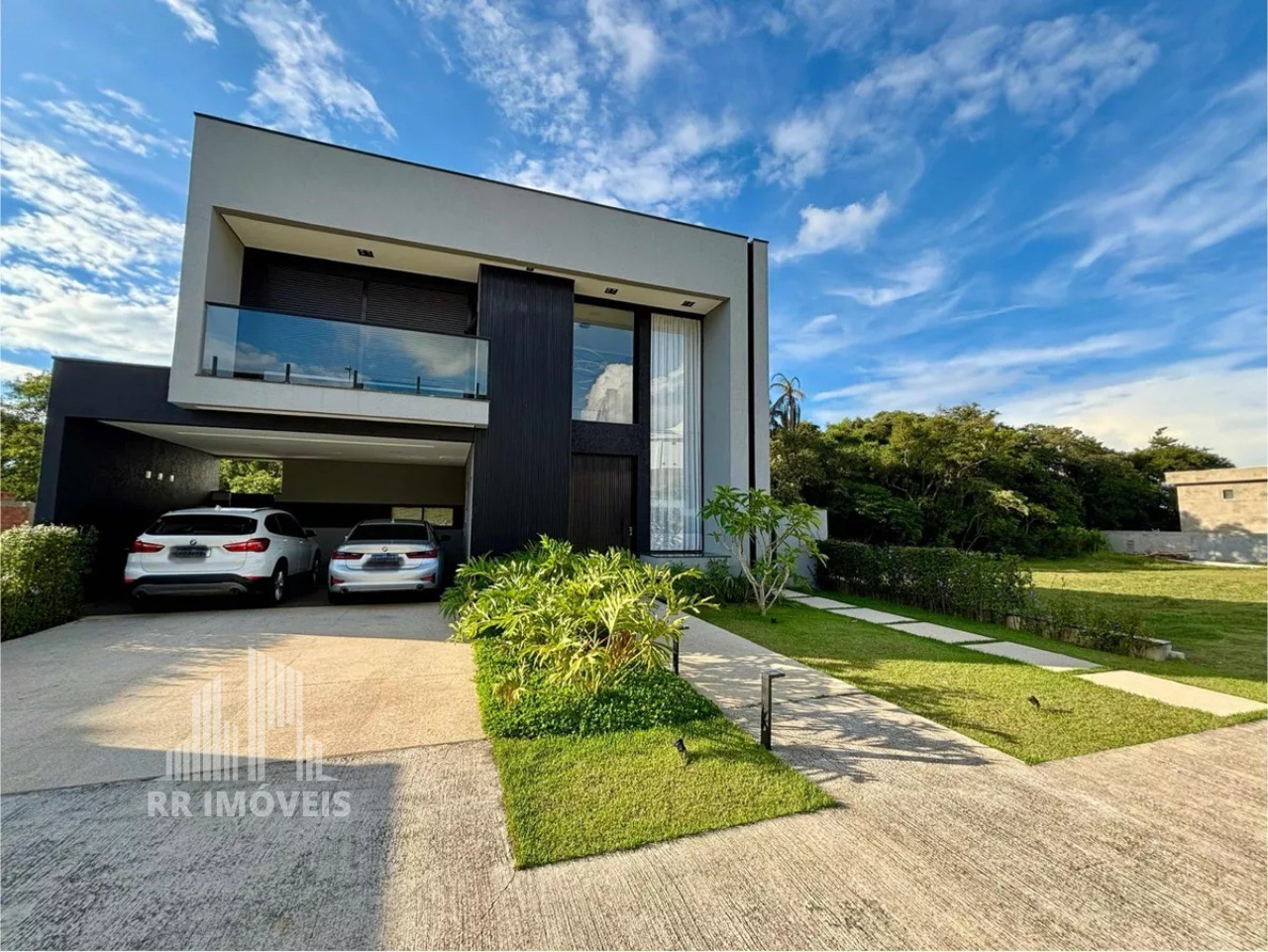 Casa, 4 quartos, 366 m² - Foto 1