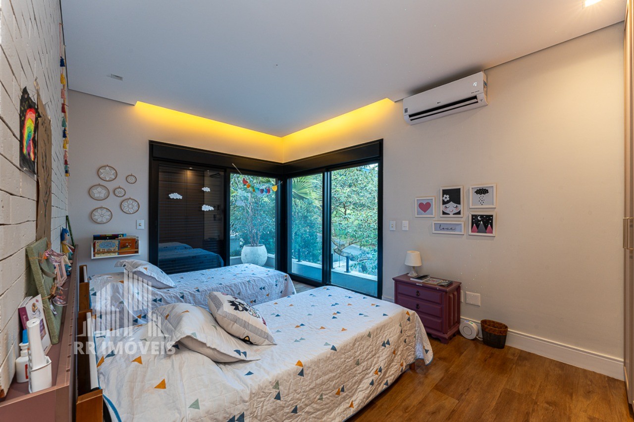 Casa, 4 quartos, 380 m² - Foto 46