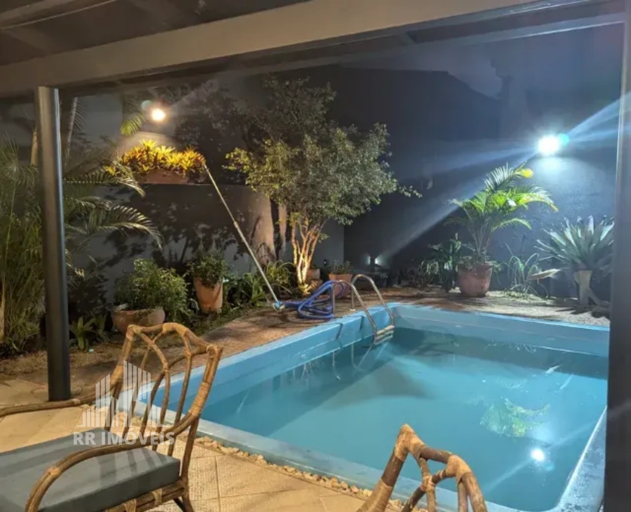Casa, 5 quartos, 320 m² - Foto 1