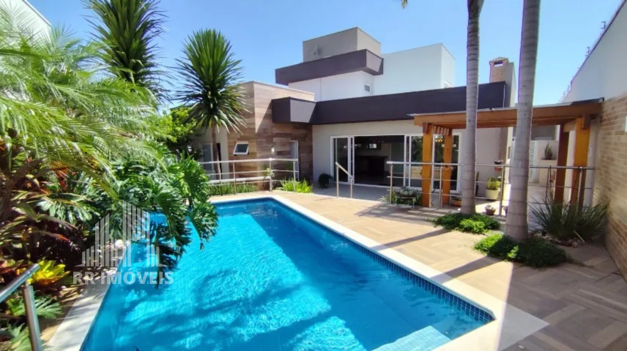 Casa, 3 quartos, 322 m² - Foto 1