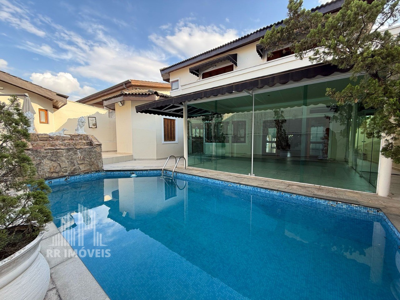 Casa, 4 quartos, 380 m² - Foto 2