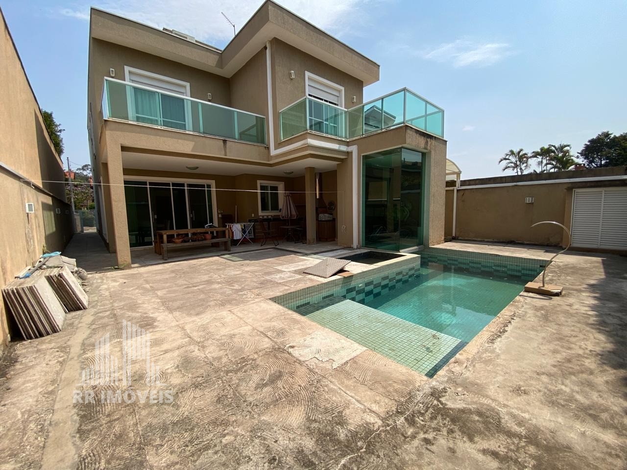Casa, 4 quartos, 340 m² - Foto 1