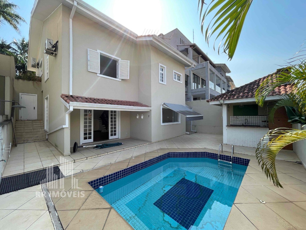 Casa, 4 quartos, 290 m² - Foto 1